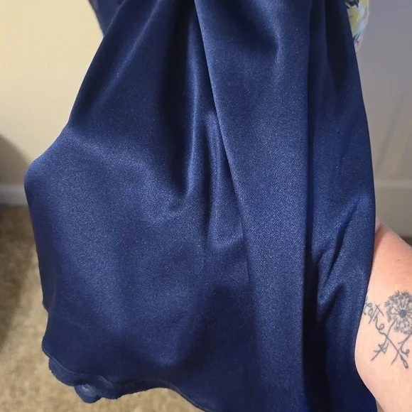 Premier Amour Navy long sleeve lined maxi dress. Front and back deep v neck line - Picture 6 of 8